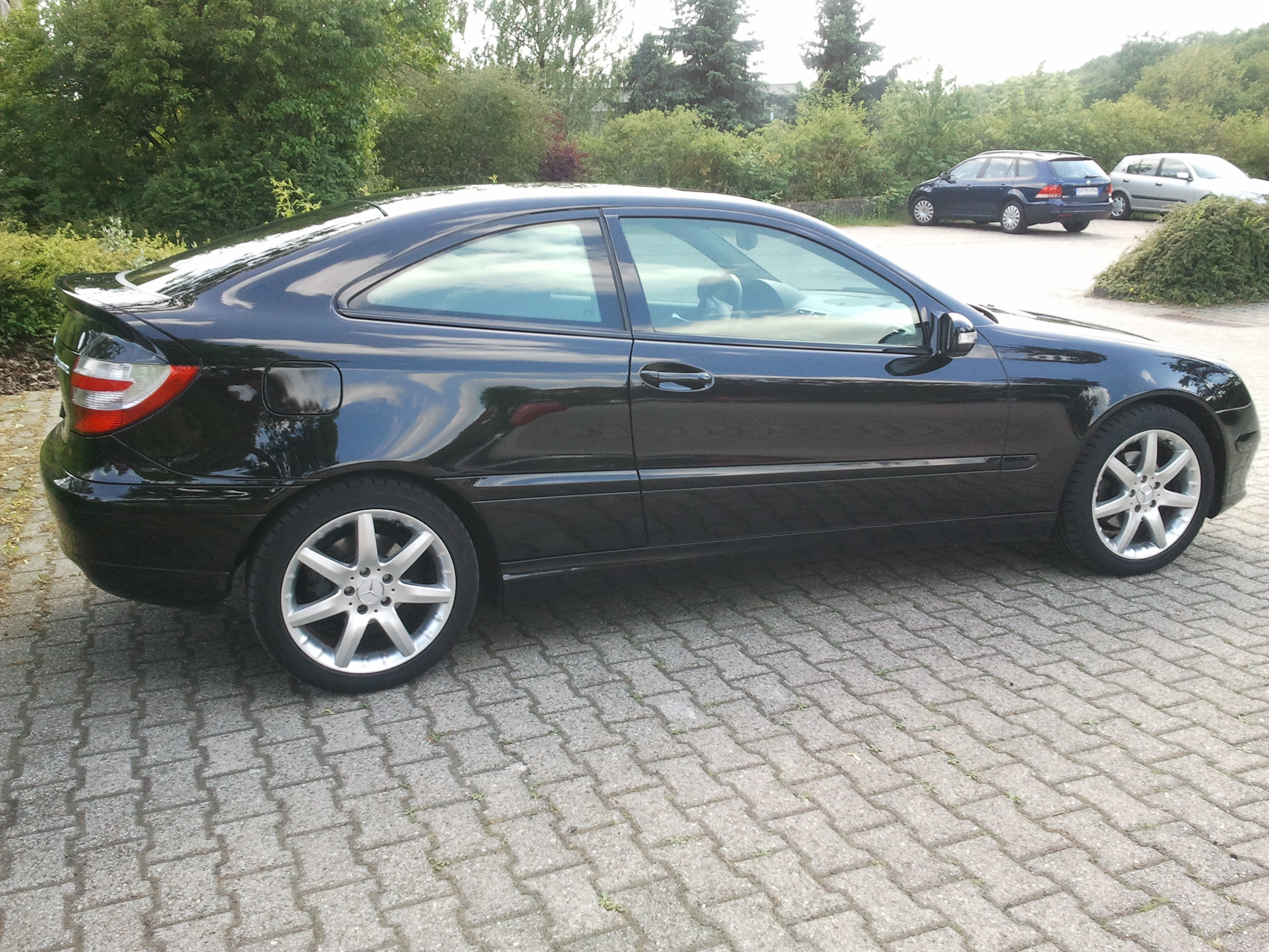 Mercedes c klasse sportcoupe unterhalt