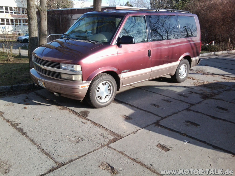 Chevrolet astro 2