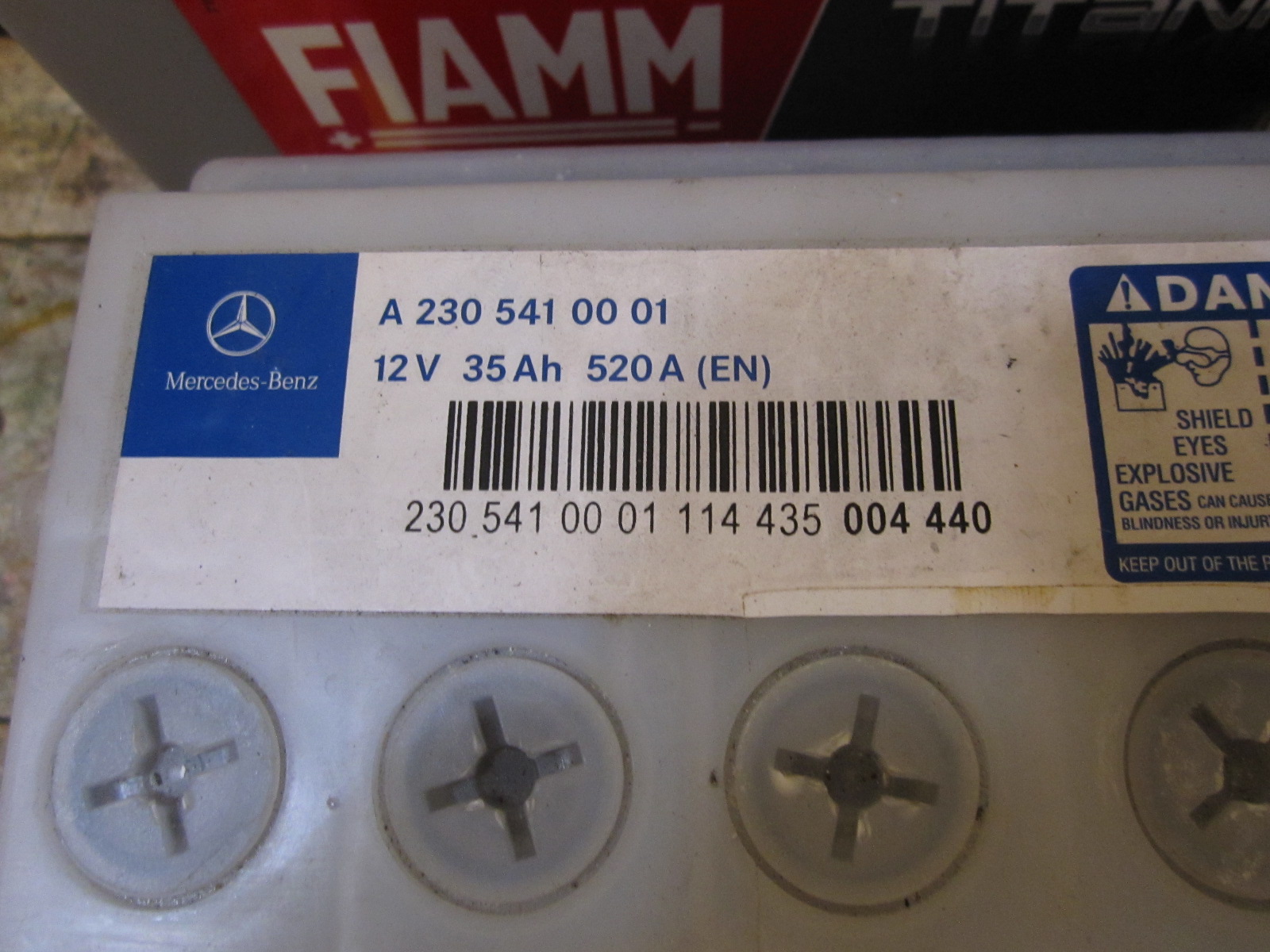 Mercedes Sl R230 Starterbatterie 12v 35ah 520a A230 541 00 01 Biete