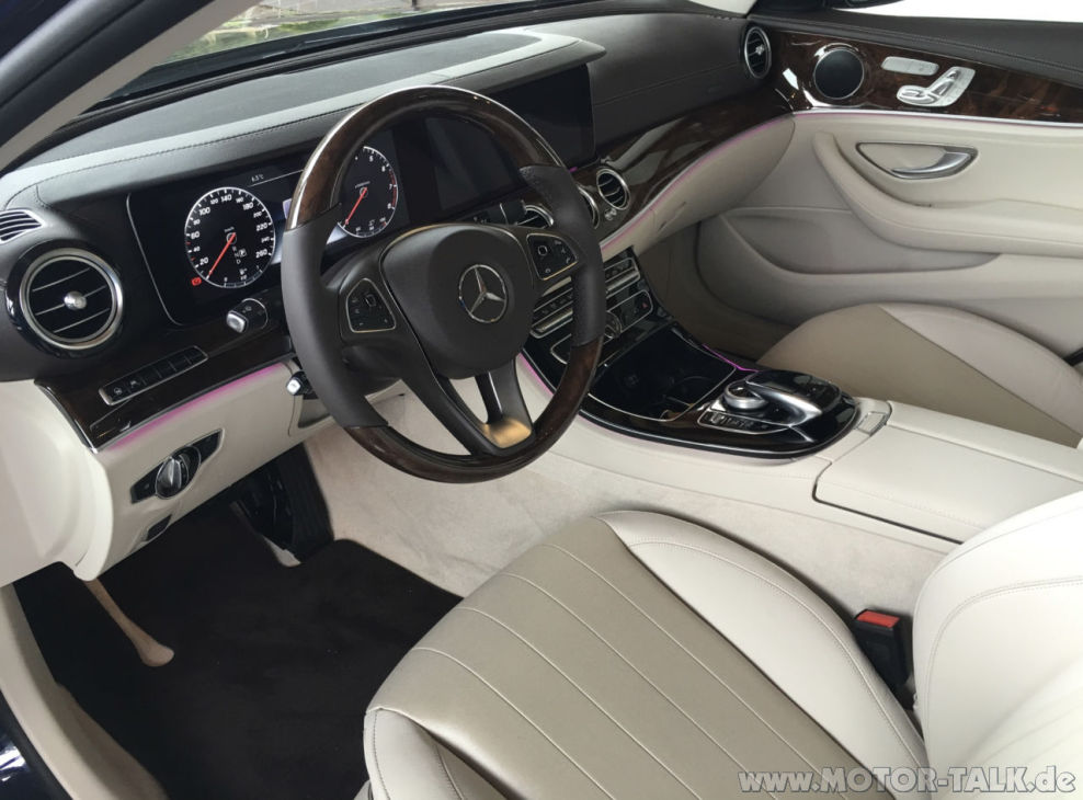 Image : Exclusive Interieur Leder/Stoff Valence : Mercedes E-Klasse ... Image : Exclusive Interieur Leder/Stoff Valence : Mercedes E-Klasse ...