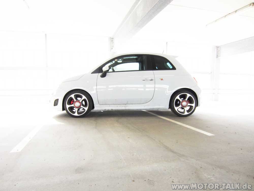 Original FIAT 500 Abarth Felgen mit Winterreifen (Pirelli