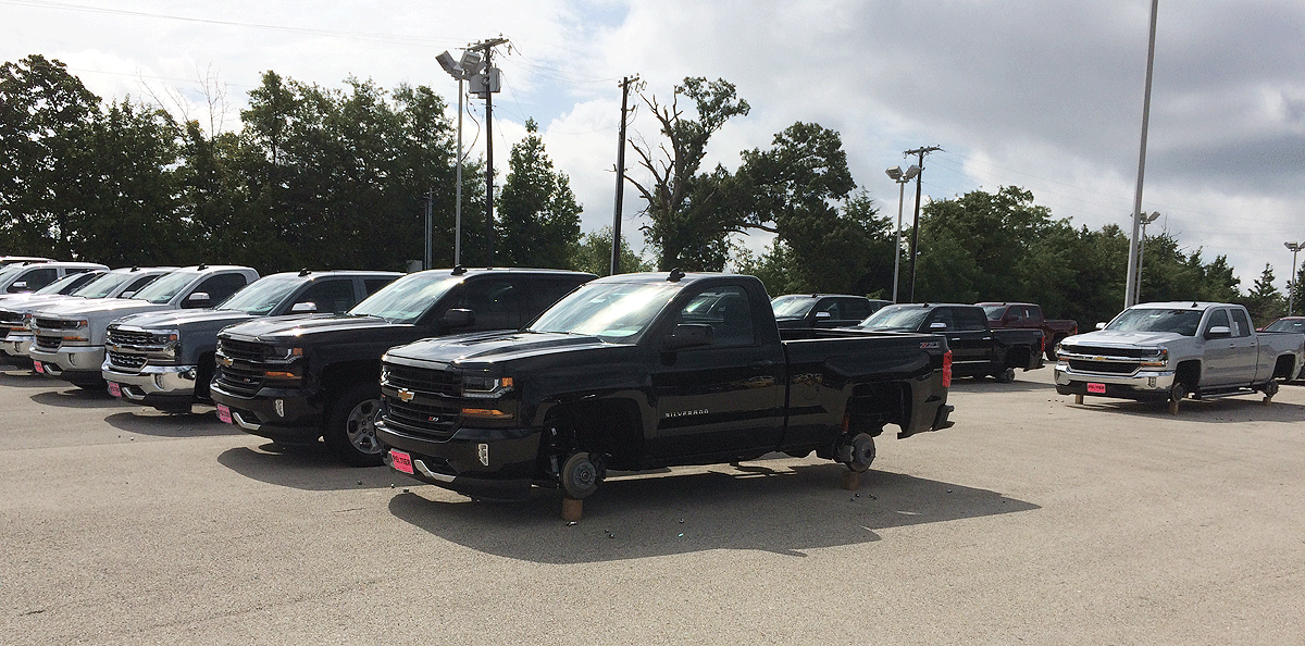 Diebe Klauen 192 Felgen Von Autohandler Hof In Texas Chevrolet