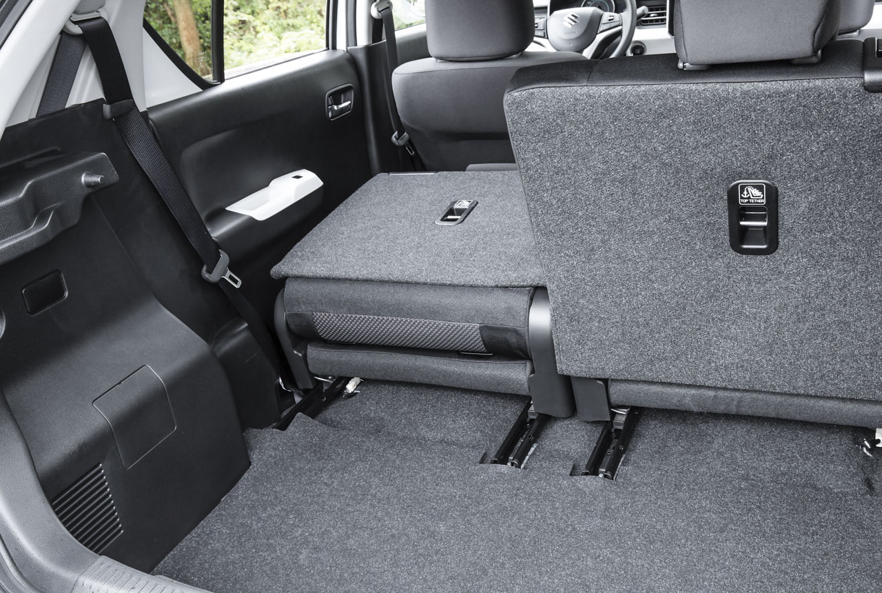 Interessant In Japan Wollte Suzuki Den Ignis Seinerzeit Nicht Mit Verschiebbarer Ruckbank Anbieten Europa Gibt Es Nun Verschiebbare Einzelsitze