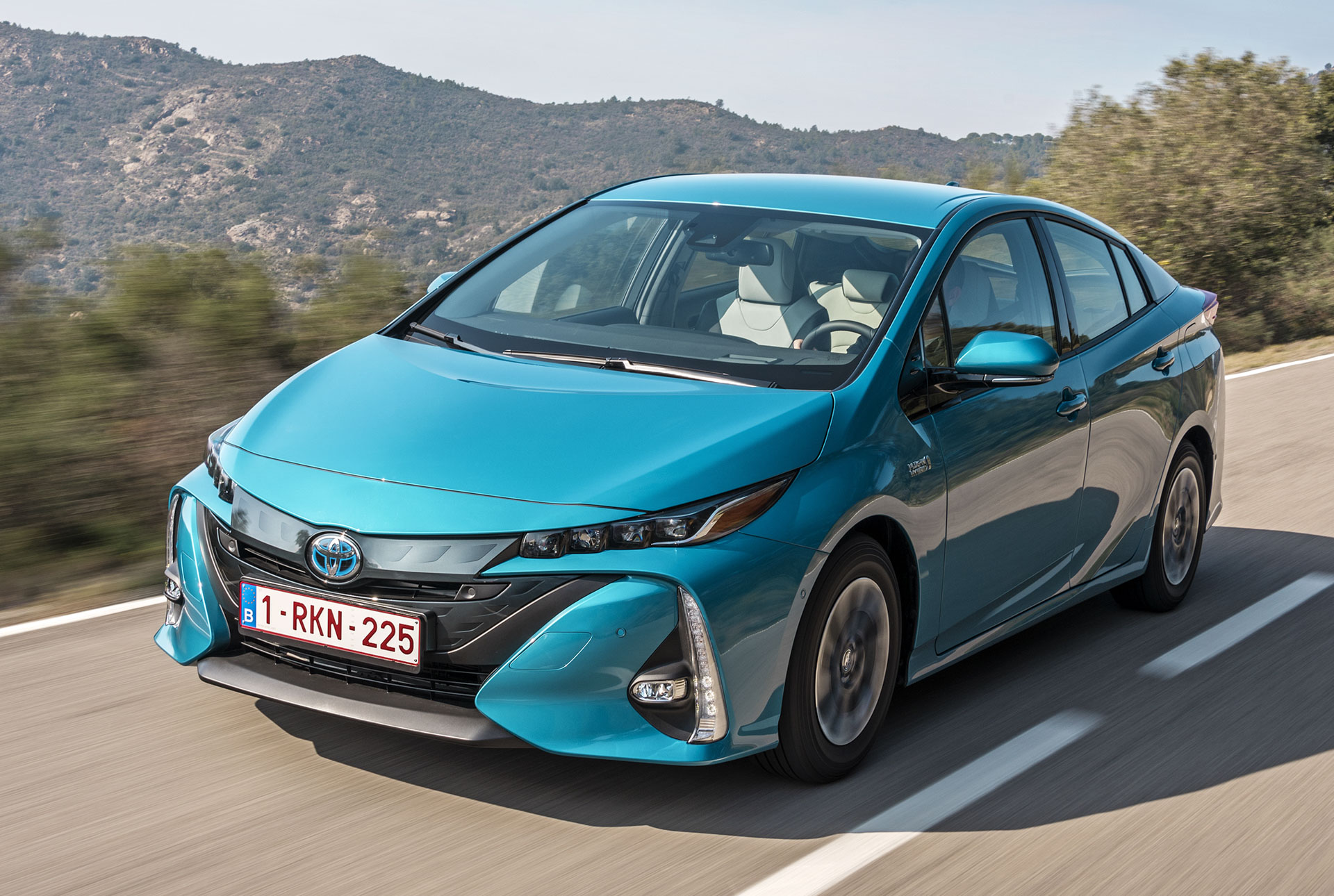 Toyota Prius Plug in 2017 Test Daten Preis