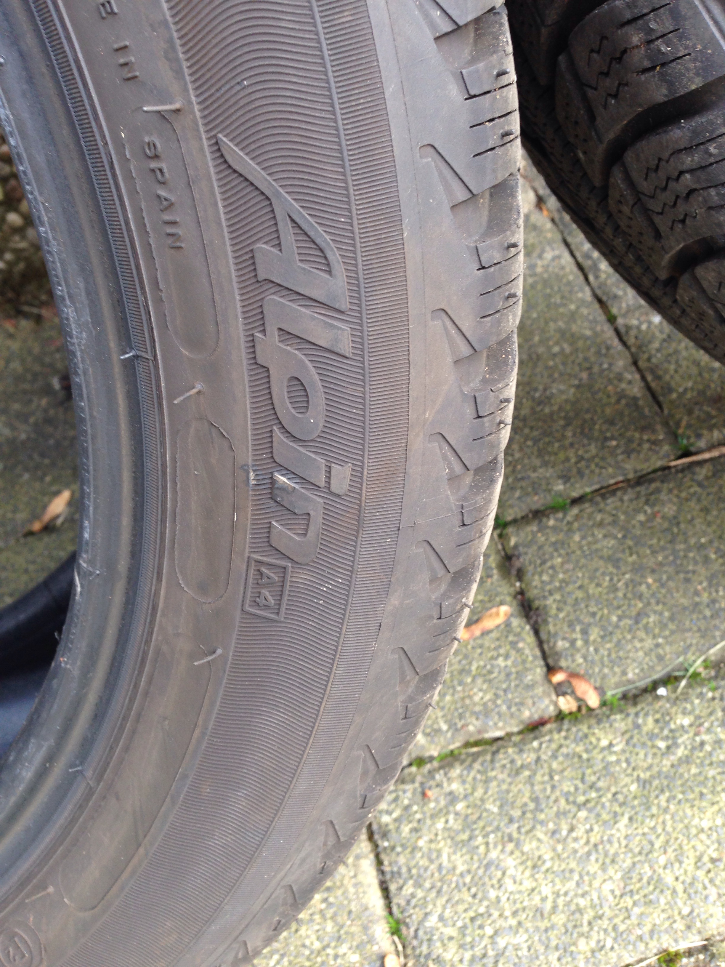 4x Winterreifen 205/50 R16 87 H MICHELIN Alpin A4 : Biete