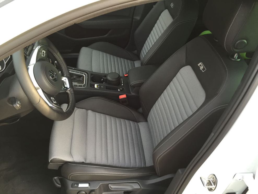 Img-0183 : R Line Interieur schon ausgeliefert? : VW Passat B8 ... Img-0183 : R Line Interieur schon ausgeliefert? : VW Passat B8 ...