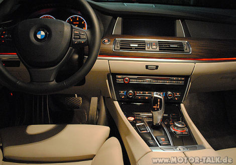 530D F10 Ambientebeleuchtung : BMW 5er F07 (GT), F10 & F11