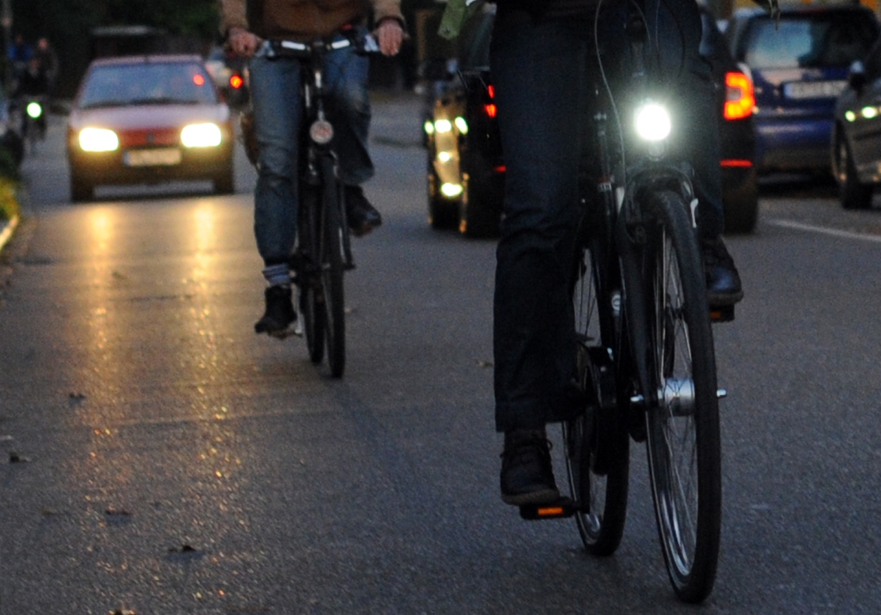 OLG Hamburg Fahrrad ohne Licht Mithaftung auch ohne