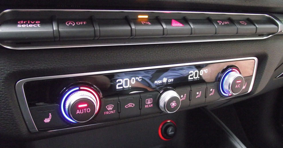 Audi-a3-limousine-ambition-s-line-interieur-innenraum-mittelkonsole ... Audi-a3-limousine-ambition-s-line-interieur-innenraum-mittelkonsole ...