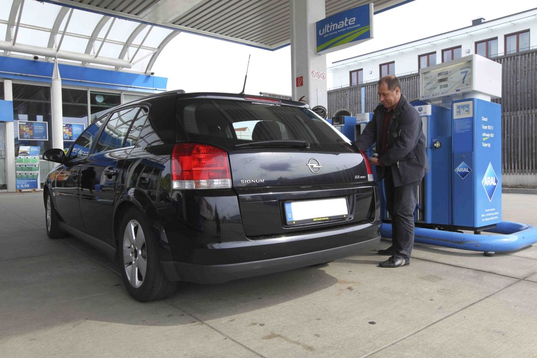 Der Preis 92 des Benzins magnitogorsk