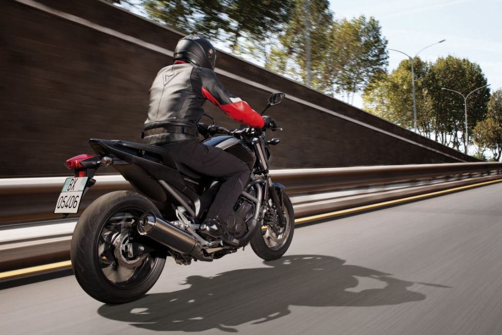 Honda NC 700 S : Naked Bike zum Kampfpreis : Motorrad News 