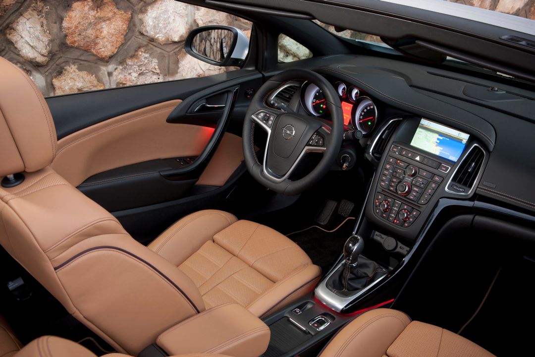 Opel Cascada: Fahrbericht | Opel Cascada I (P-J/SW) Opel Cascada: Fahrbericht | Opel Cascada I (P-J/SW)