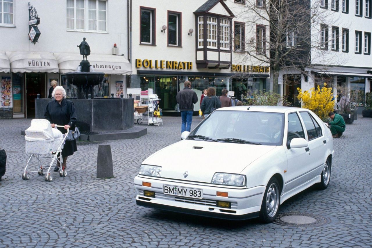 Mercedes Of Bellevue >> 30 Jahre Renault 19: Ein Renault, der richtig abräumte Mercedes Of Bellevue >> 30 Jahre Renault 19: Ein Renault, der richtig abräumte