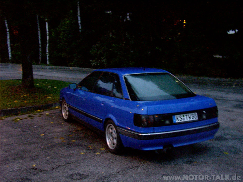 Hella black audi 200