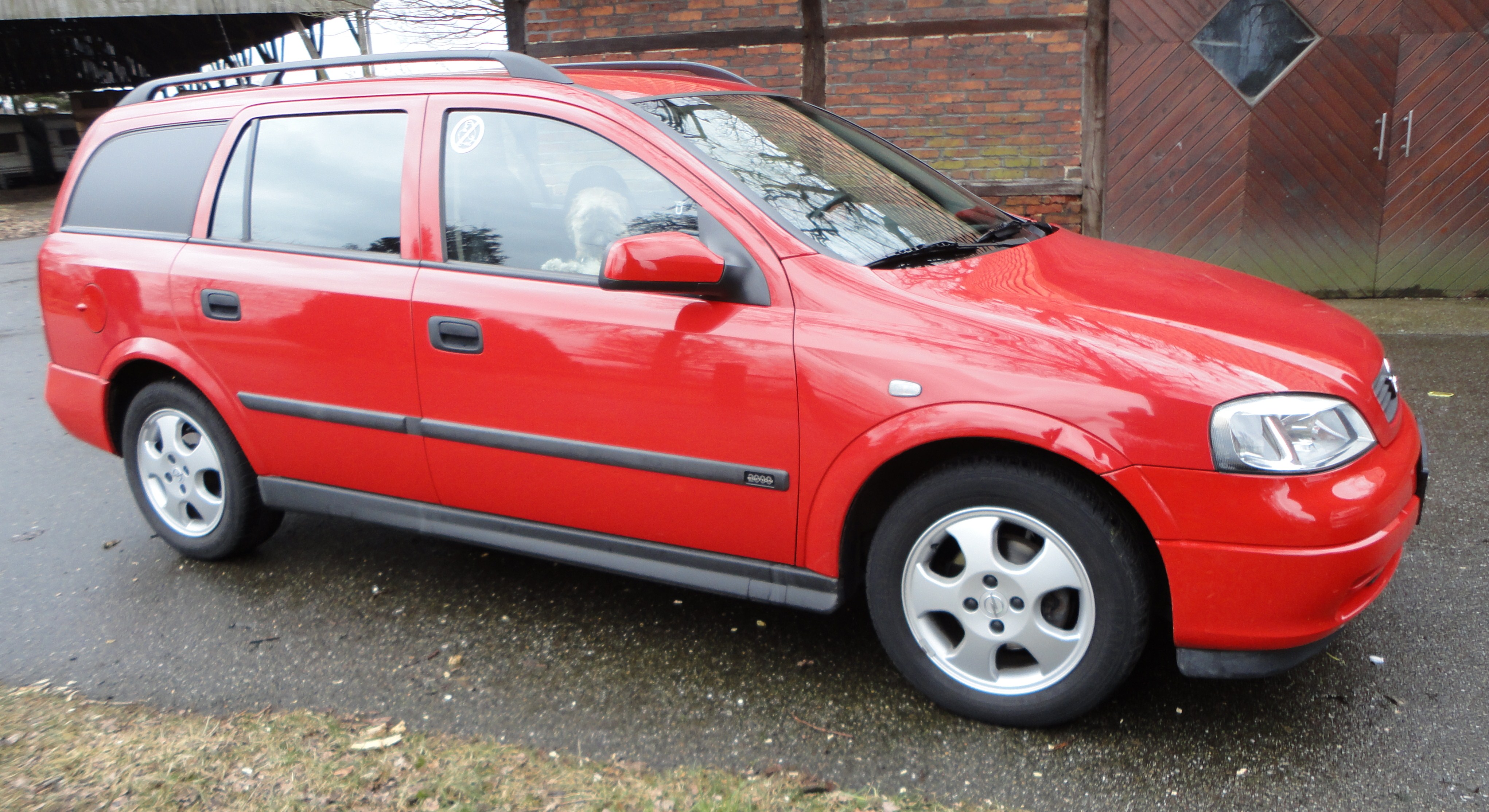 Opel Astra 1.6 Caravan Edition 2000 Biete