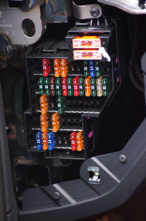 Belegung Sicherungskasten R + L : VW Touareg 2 2013 volkswagen fuse diagram 