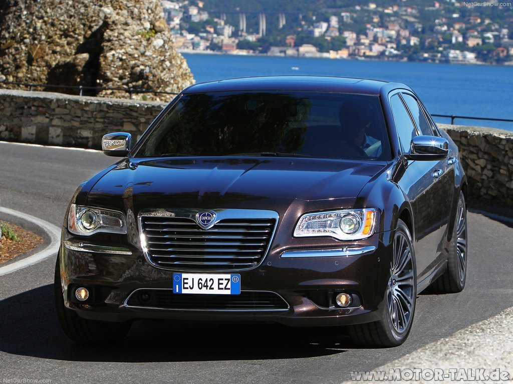 Lancia thema 2012