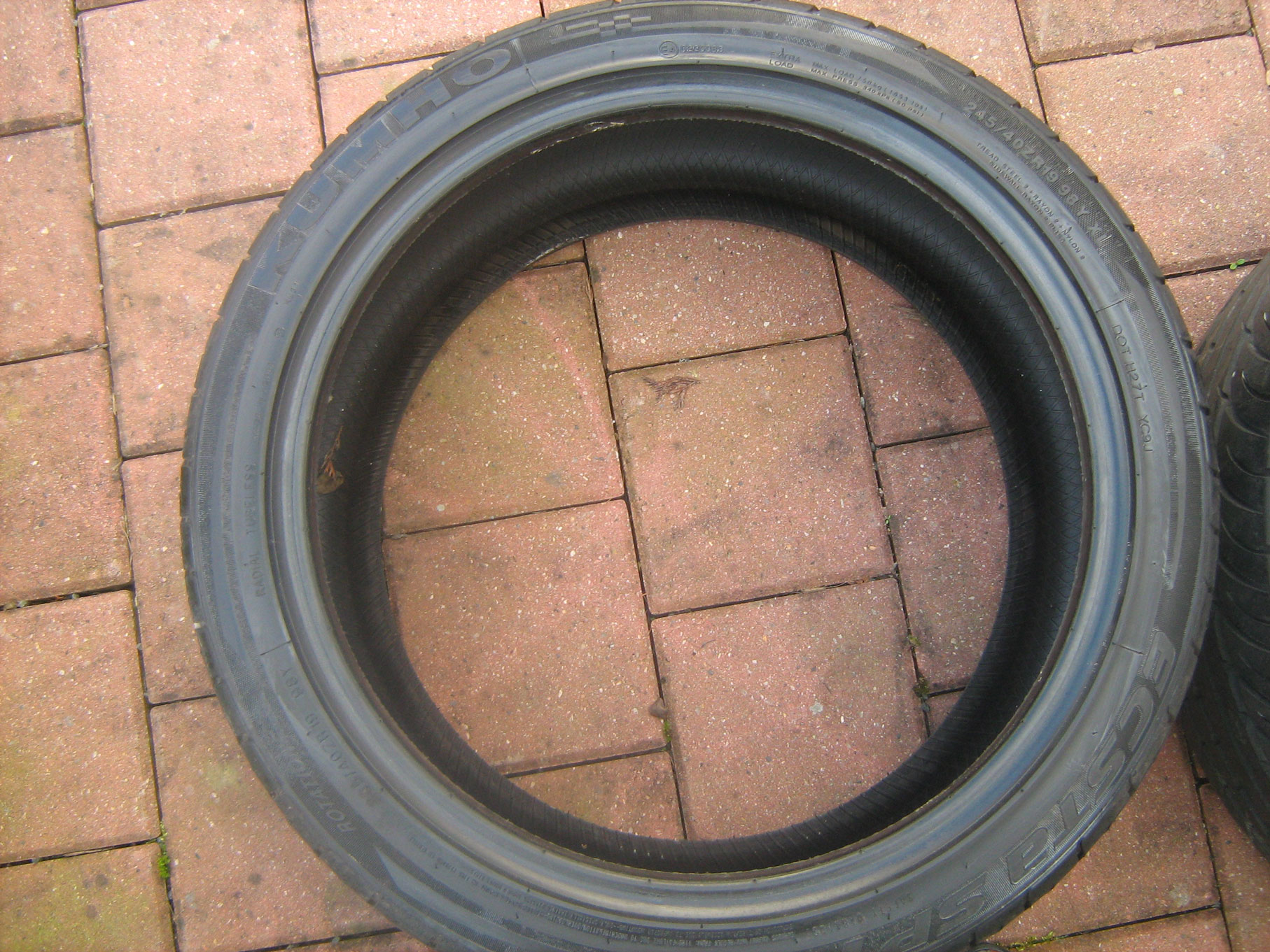 Sommerreifen 245/40 19 Kumho : Biete Reifen & Felgen