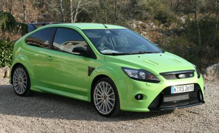 FORD FOCUS RS SPORTSCAR DES JAHRES 2009 : Fordscene bb