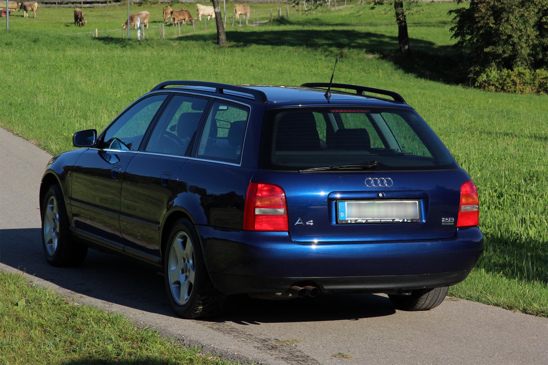 Audi a4 b5 универсал