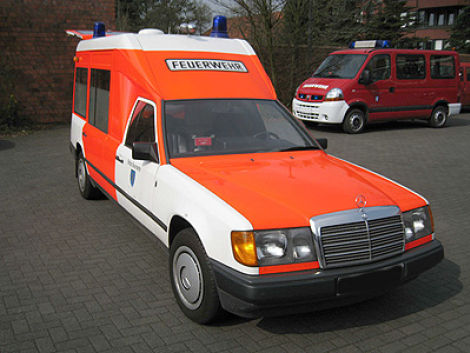 Mercedes w124 krankenwagen #3