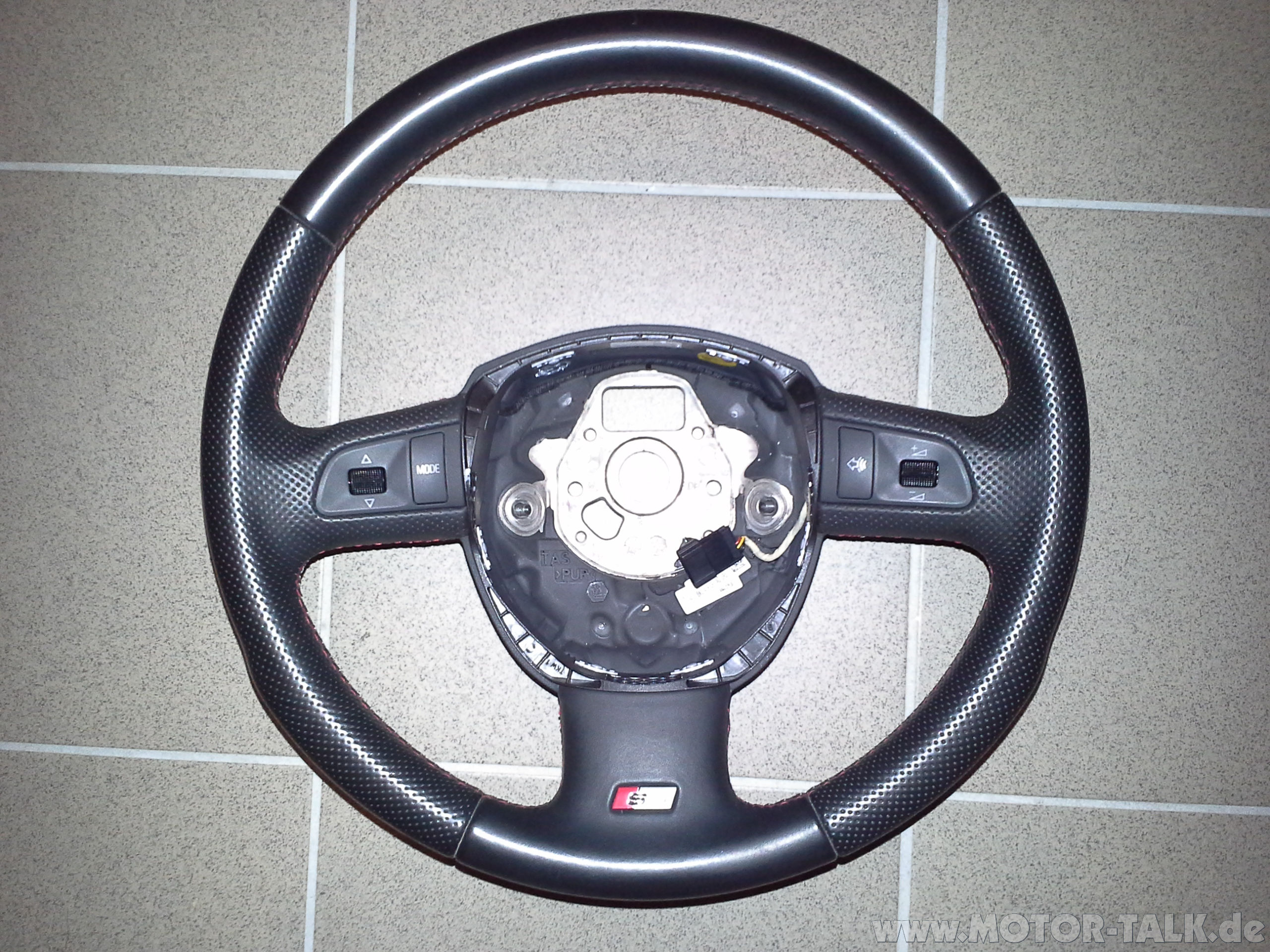 S Line MuFu Lenkrad Audi A3 A4 A5 A6 Q3 Q7 : Biete