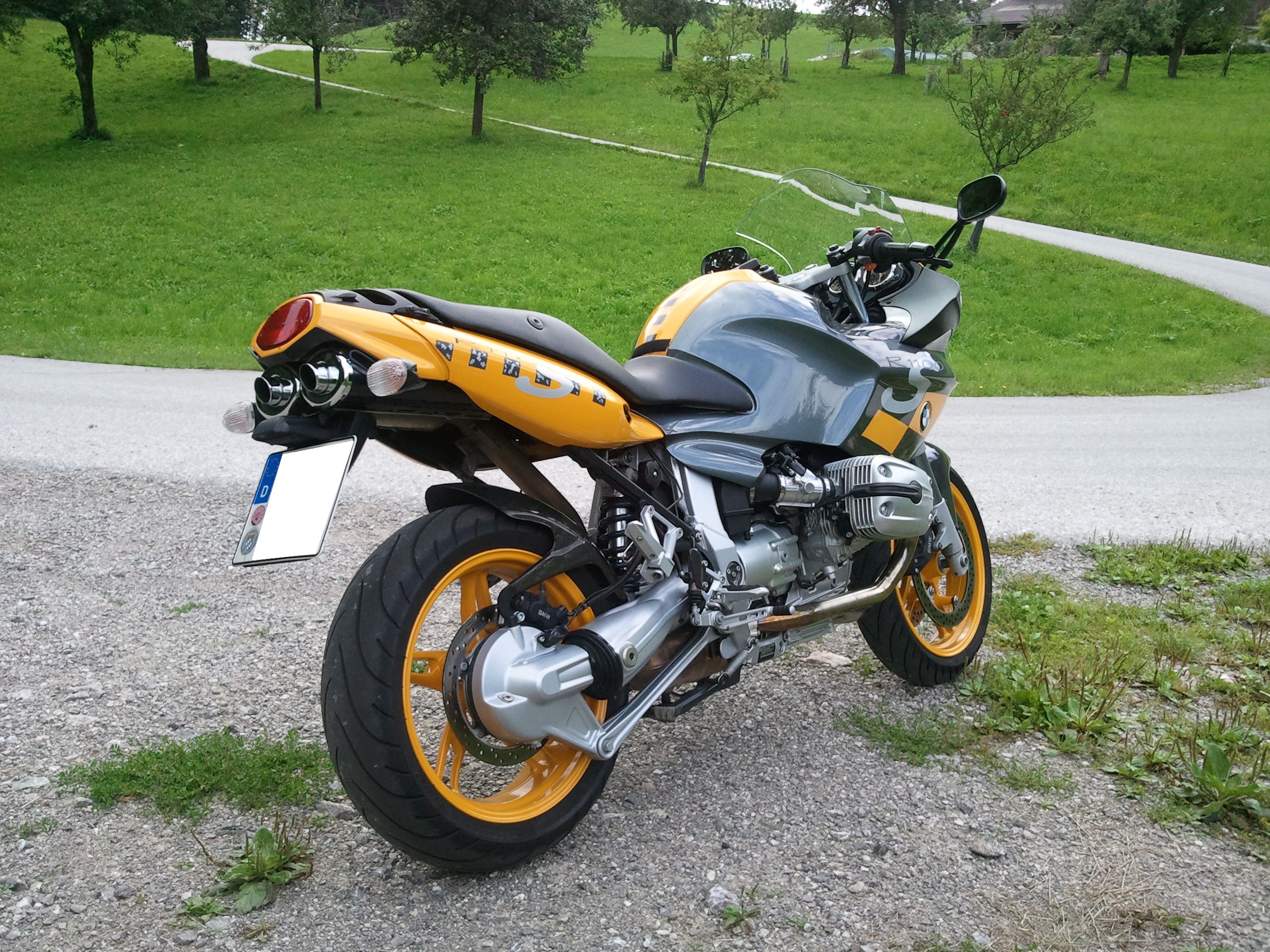 r1100s