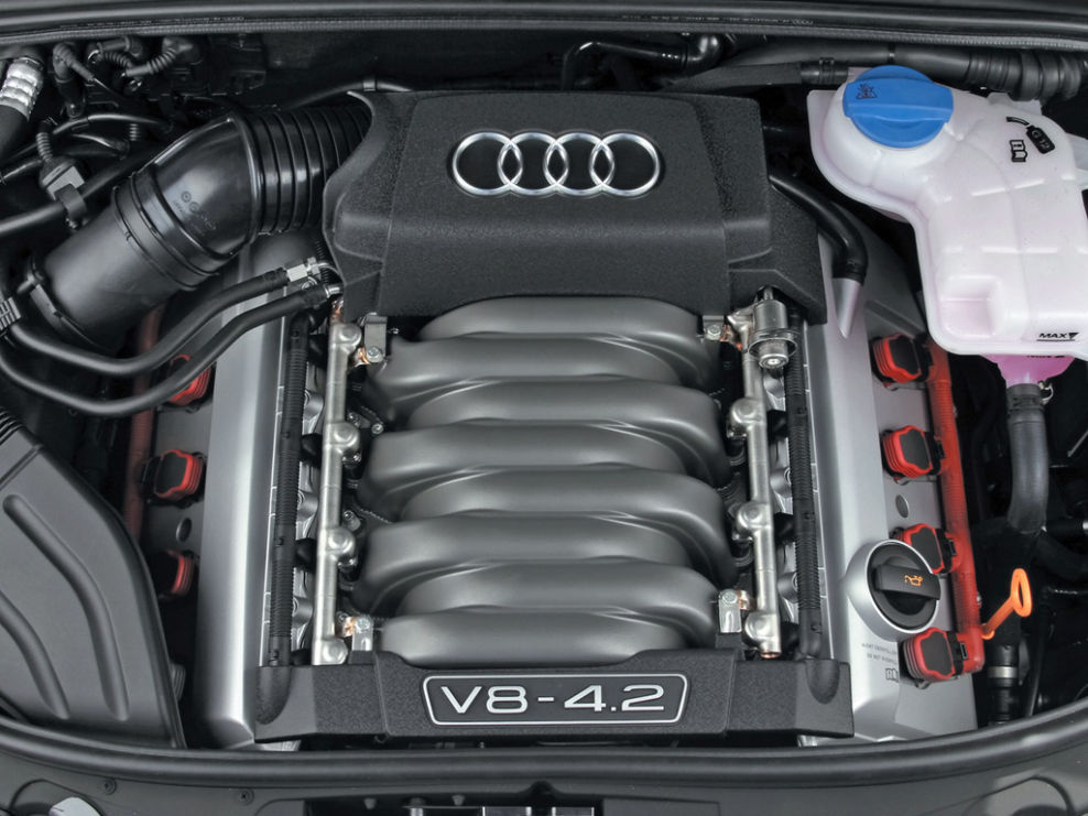 2005-audi-s4-engine-1-audi-s4-b6-8e-4-2-v8-avant-von-robasum