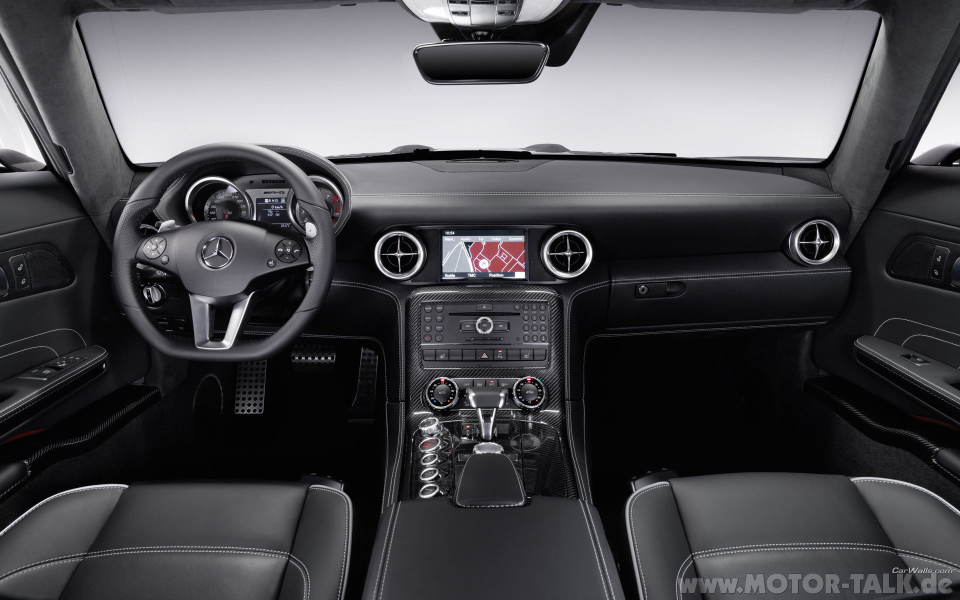 Mercedes-sls-cockpit : Erlkönig Mercedes Flügeltürer ...