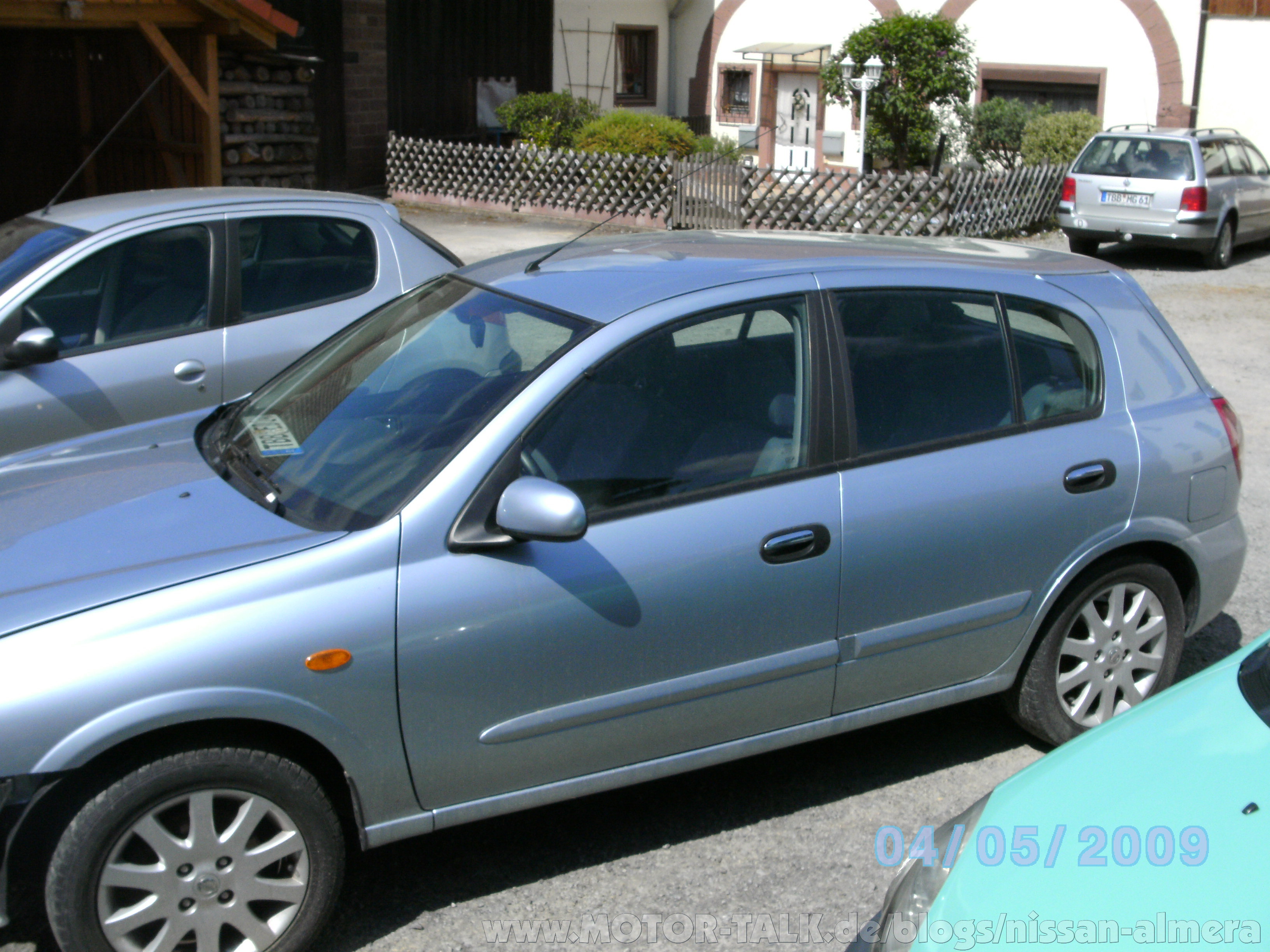 Nissan almera 2009