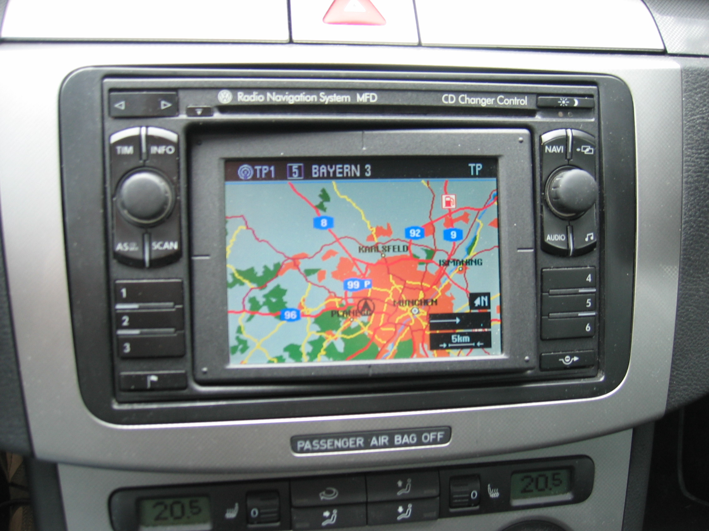 VW Radio Navigation System MFD + CD Wechsler + AUX in