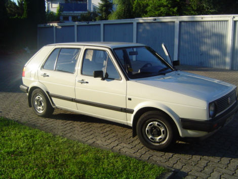 Volkswagen golf b2