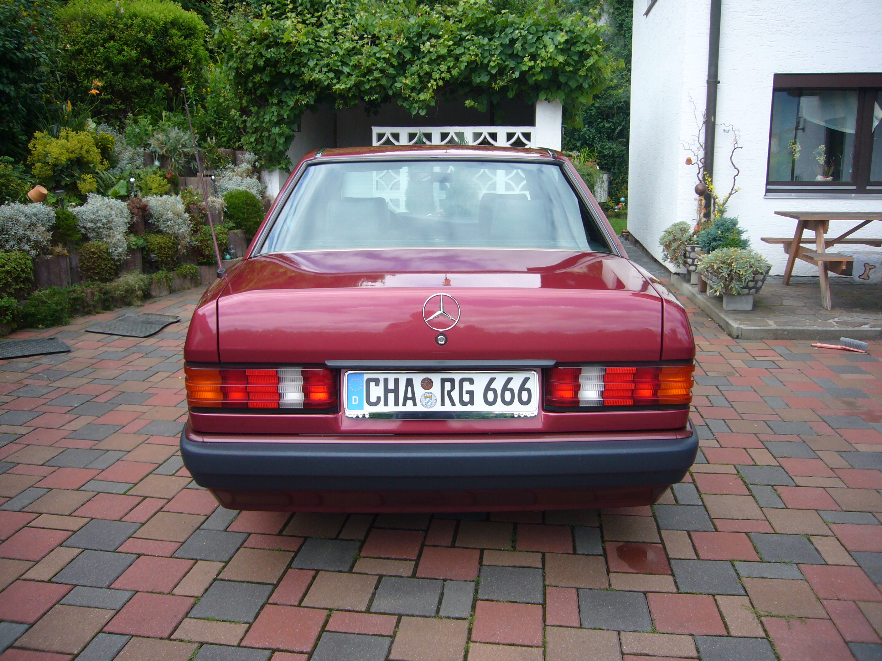 Mercedes-Benz W201 190 2.0Liter : Biete Mercedes