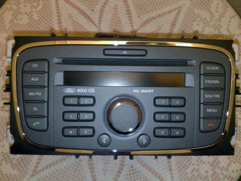 Ford 6000 CD aus Focus 2 BJ.7.2007 mit AUX ANSCHLUß : Biete Ford