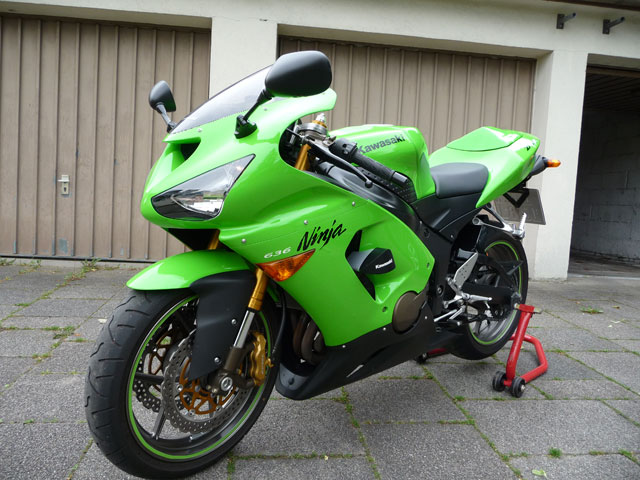 Kawasaki Ninja ZX-6R Modell 2005 2006 Biete Motorrad