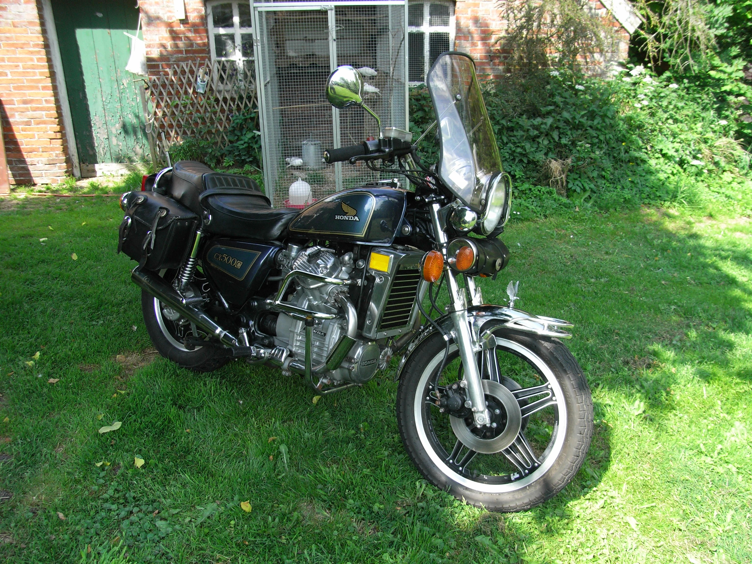 Honda CX 500 C IN TOPZUSTAND : Biete Motorrad