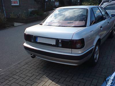 Hella black audi 80