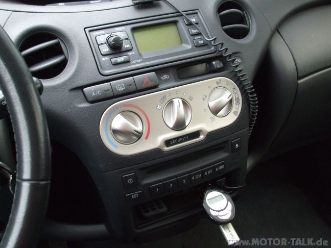 Dscf7150 Neues radio und boxen in yaris einbauen